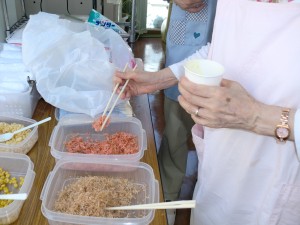 お好み焼きづくりの様子